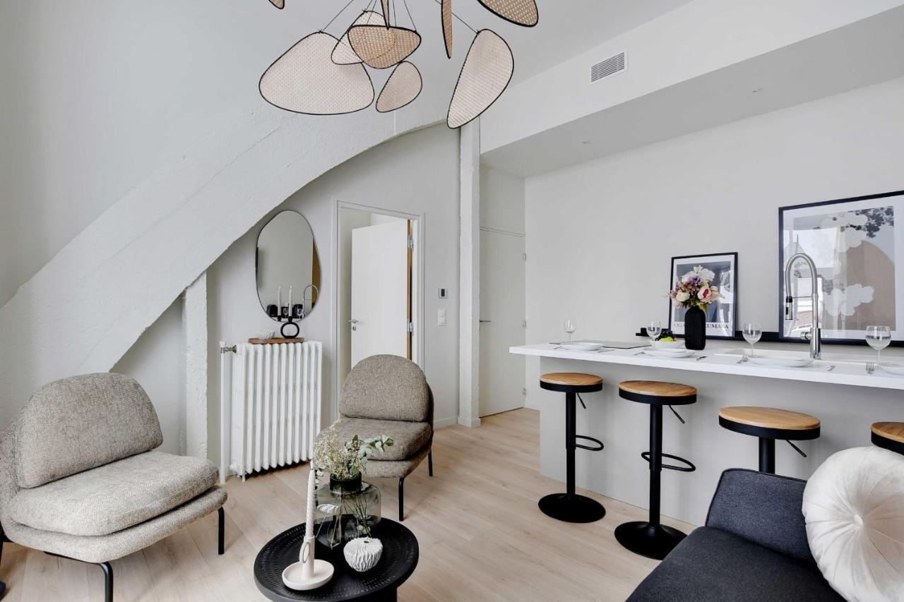 Modern Apartment - 2Br-6P - Eiffel Tower Paris Exterior photo